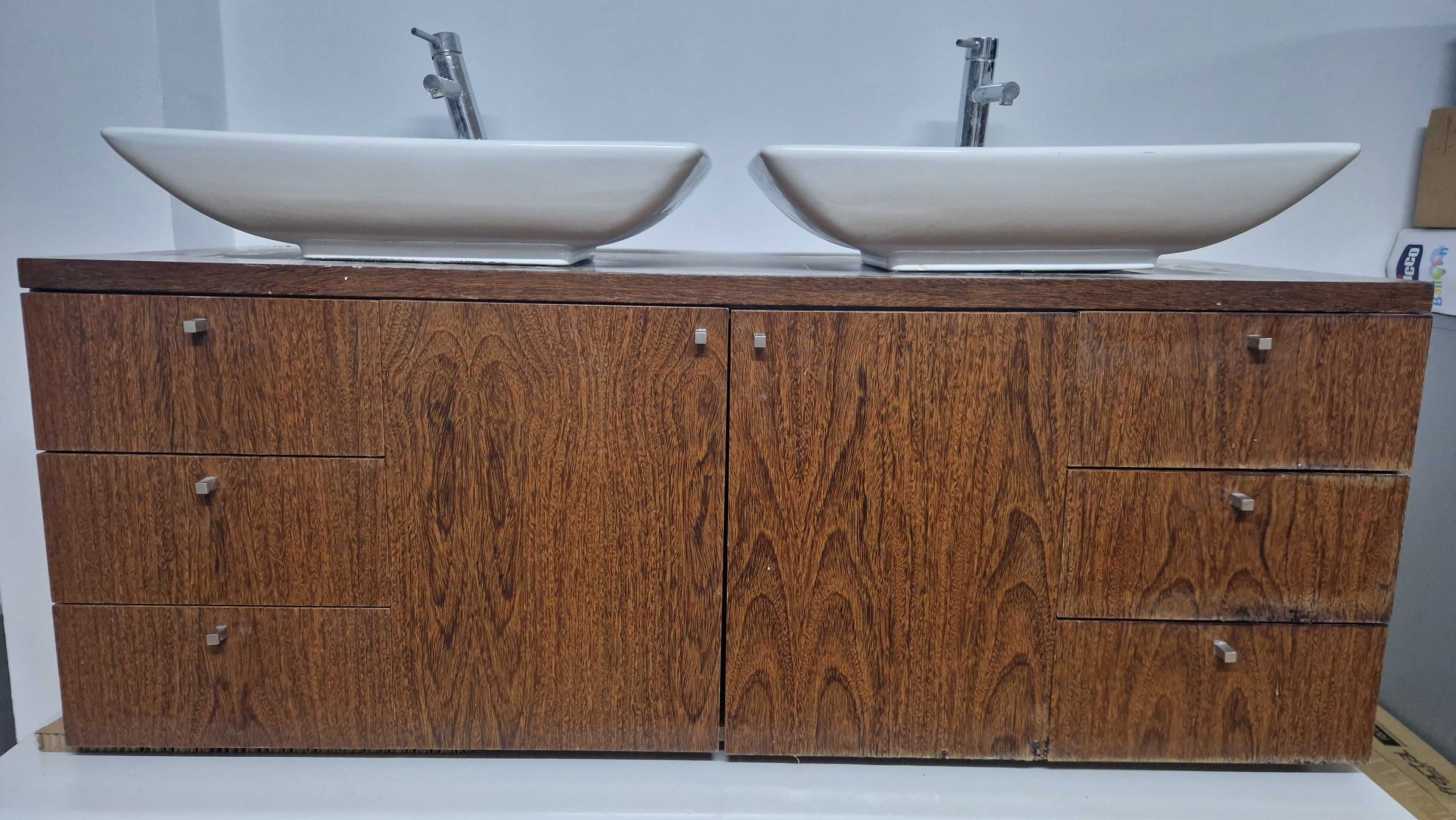 Móvel WC com dois lavatórios