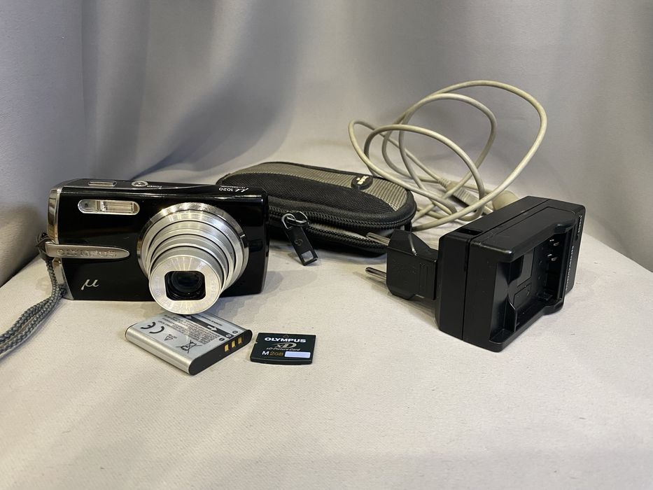 Цифровий у фотоапарат Olympus mju 1020
