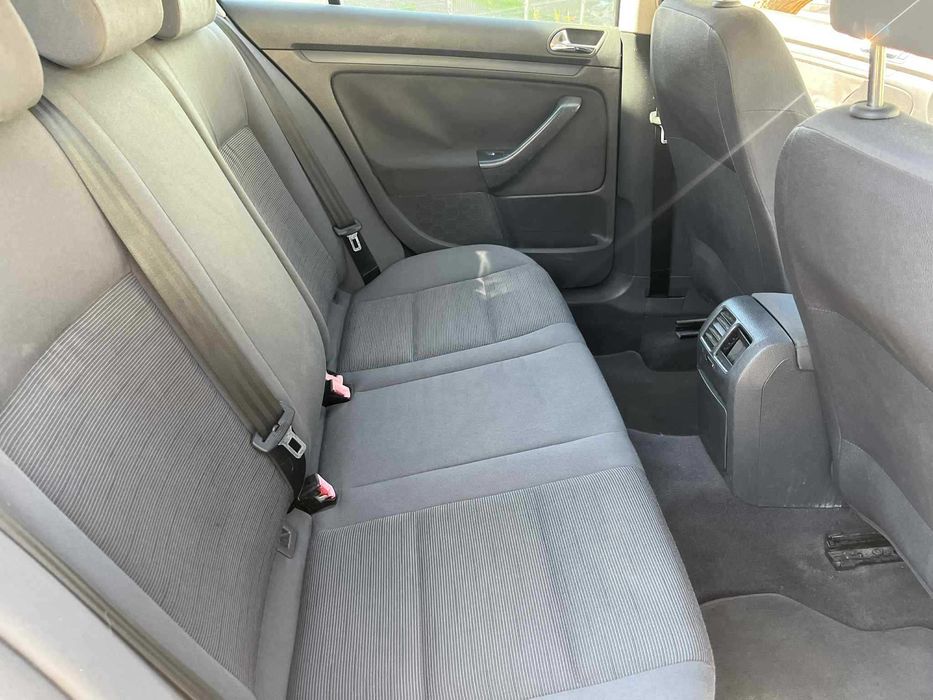 Volkswagen Golf 5 1.4 FSI