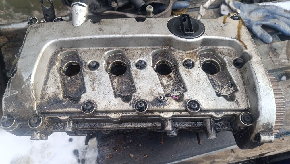 Гбц головка 2.0 20v alt audi A4 B6 B7 A6 C5 VW PASSAT B5 06B103373AM