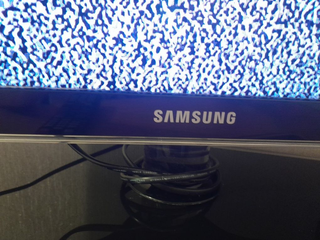 Телевізор samsung в хорошому стані
