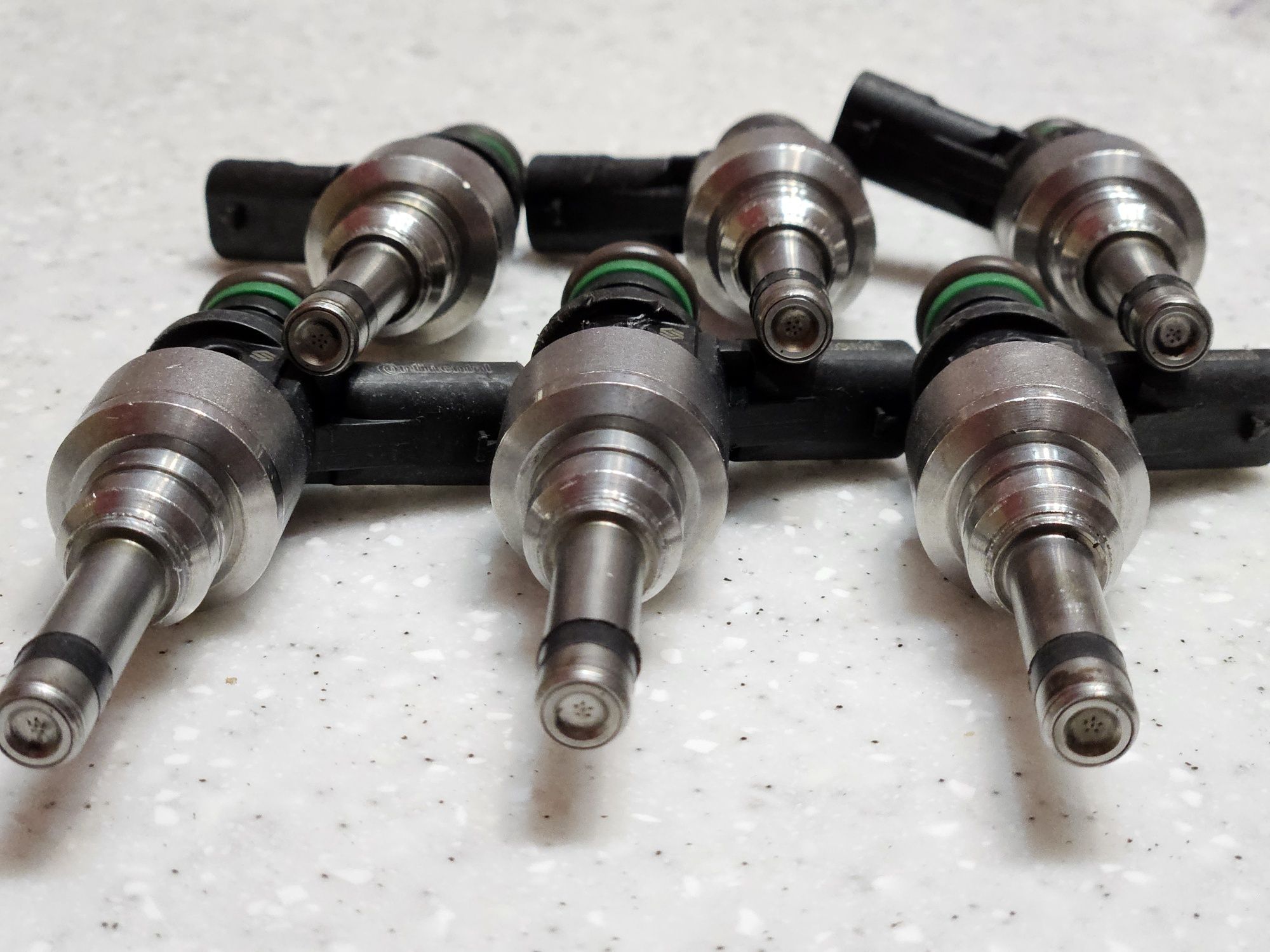 Форсунка 3.0 TFSI  06E906036AL (P\AC) Audi Q7, Q5, A5, A7, VW Toureg