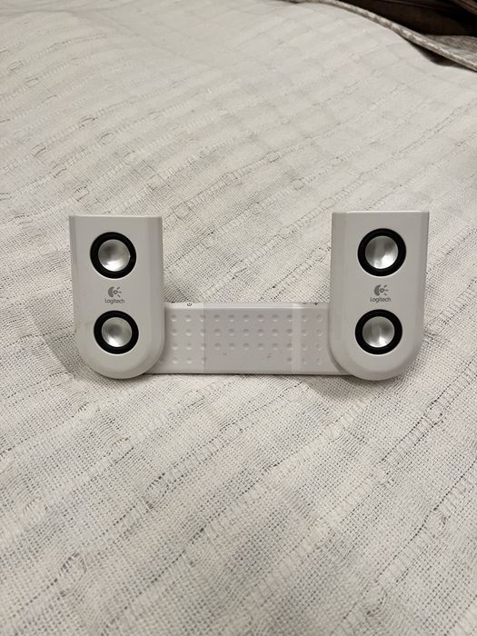 Coluna portátil Logitech branca