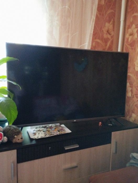 Продам телевізор Хіаоmi