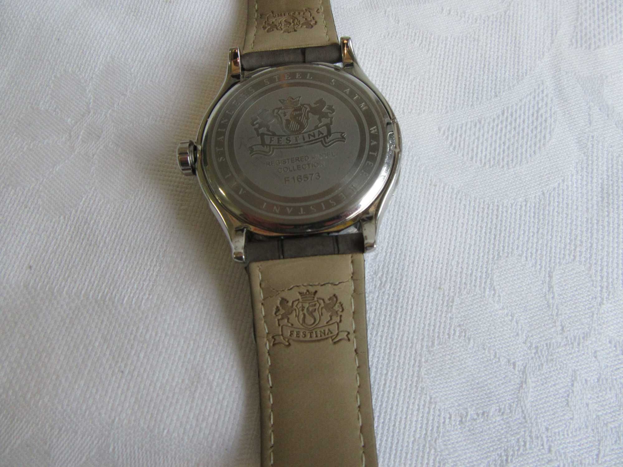 "FESTINA" (F16573) - Pouco uso - Bom estado