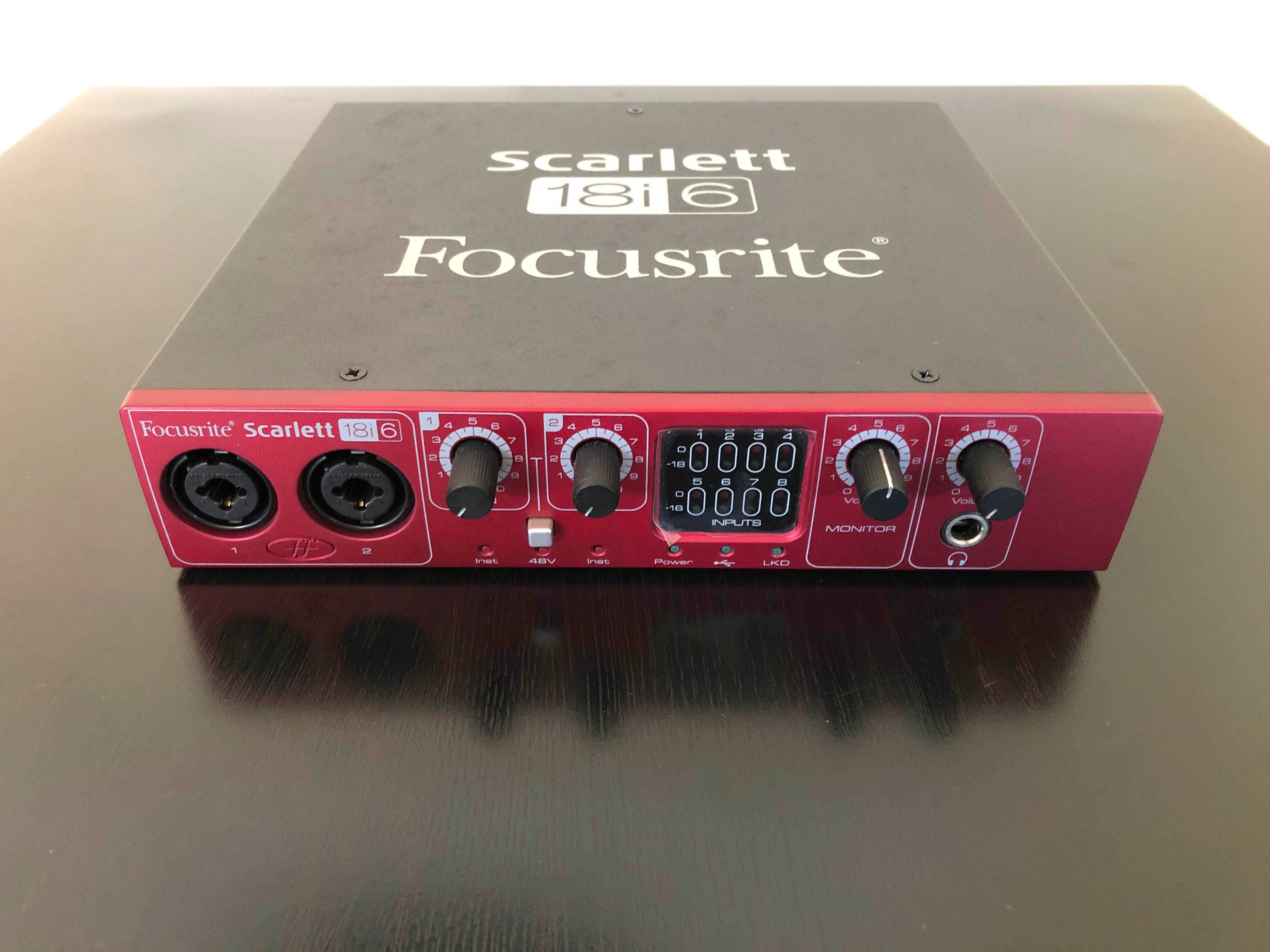 Interface Áudio Focusrite Scarlett 18i6