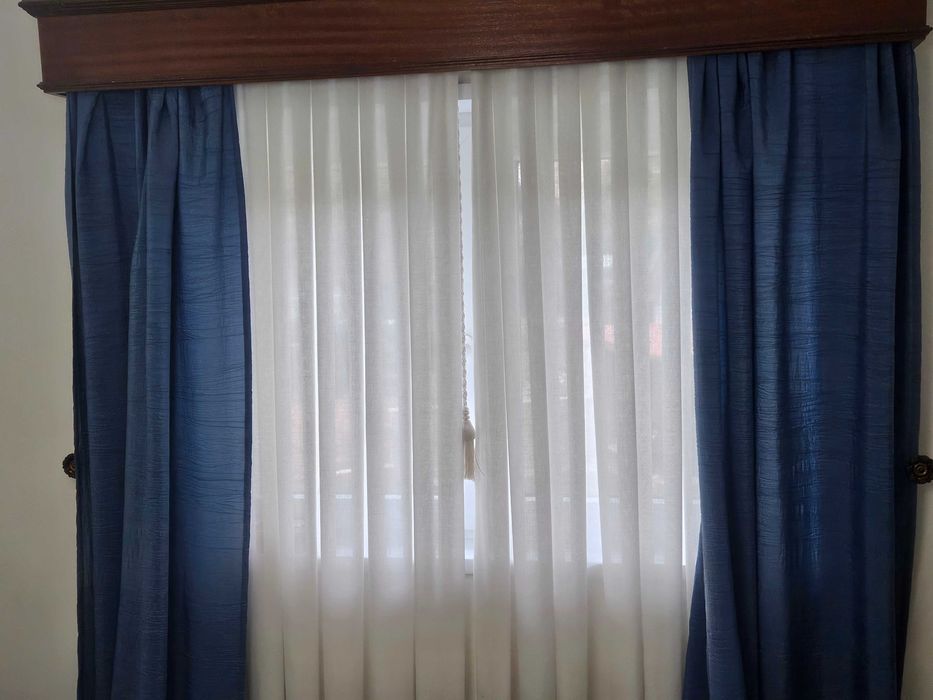 Sanefas com cortinas