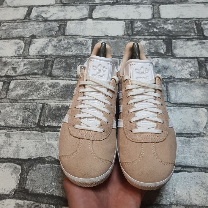 Кросівки Adidas Gazelle в бежевому кольорі ідеал. 38р. 23.5-24см spec