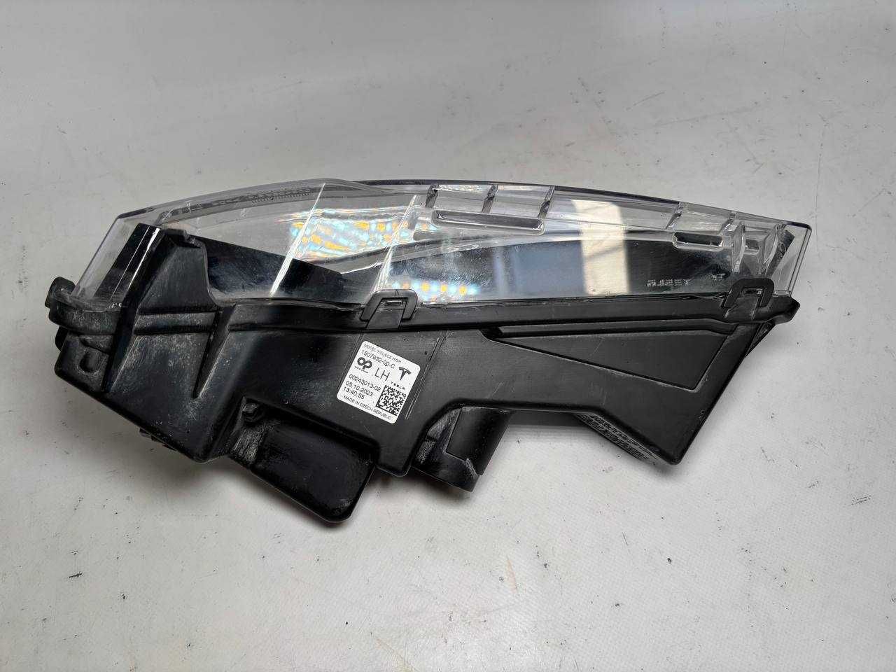 Противотуманные фары на Tesla Model 3/Y