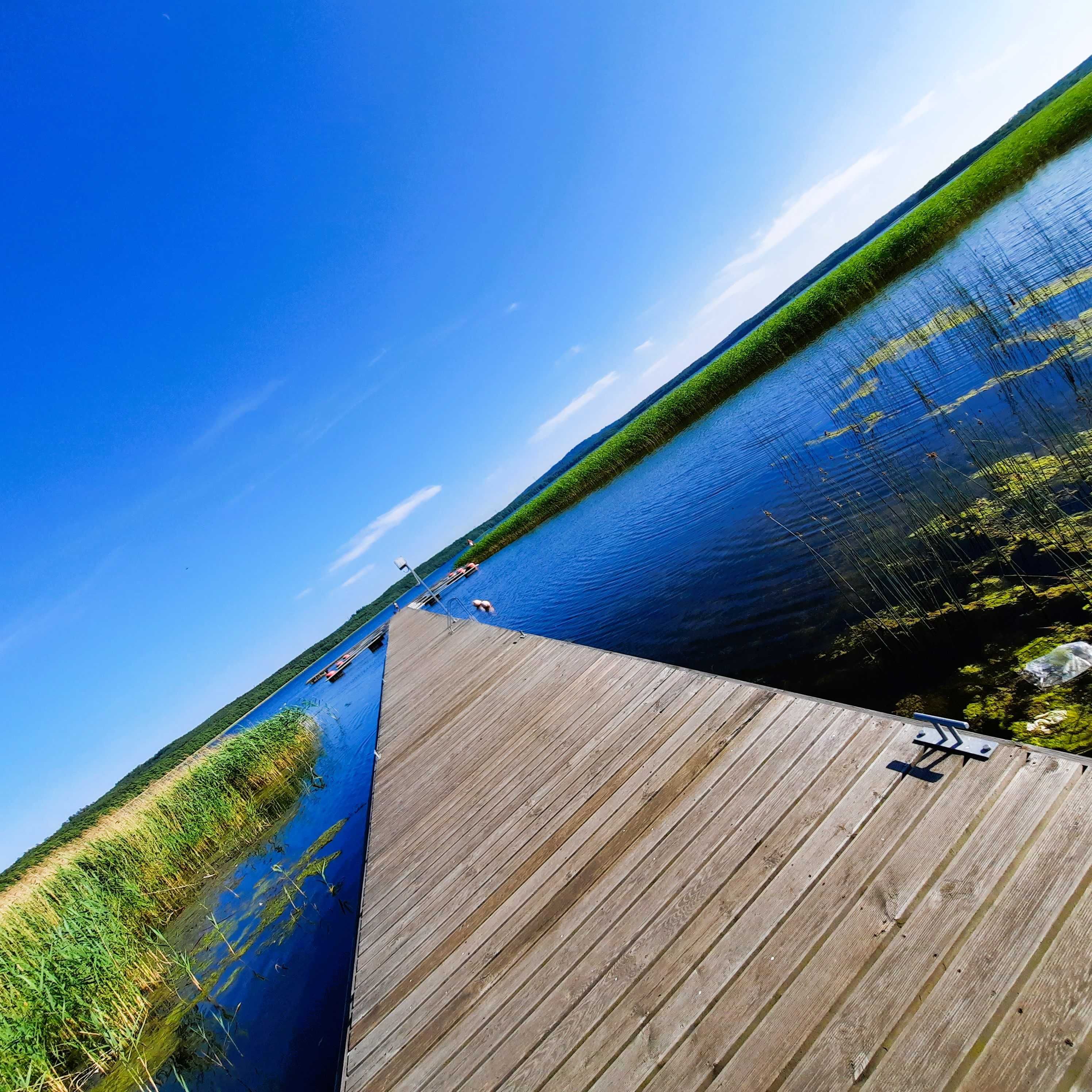 Pod Wierzbą - domek letniskowy nad jeziorem Łętowo