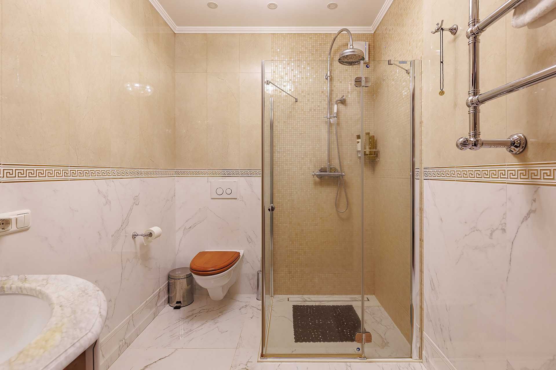 Продаж  будинку 300 м кв. 10 хв від центру міста на вул. Харківська