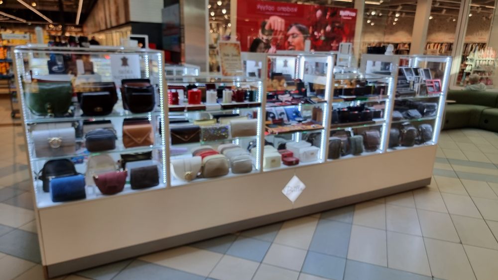 Sprzedam meble sklepowe stoisko wyspa handlowa 4x2