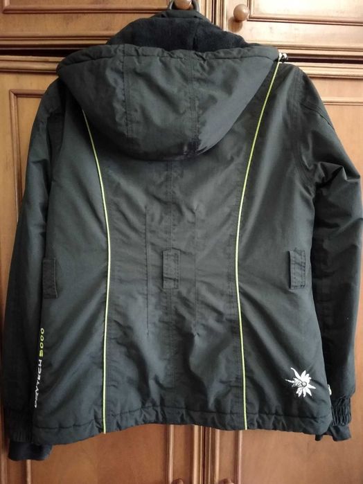 Лыжная куртка, p. 46. Зимняя куртка Suрerdry, p. M, XL