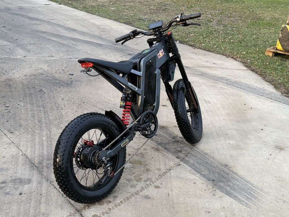 EKX X21 Motocykl elektryczny 48V 2000W Prędkość 55KMH 35AH