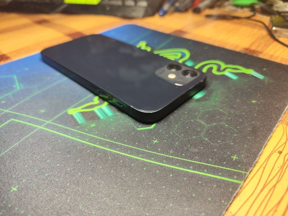 Apple 12 iCloud заблокований