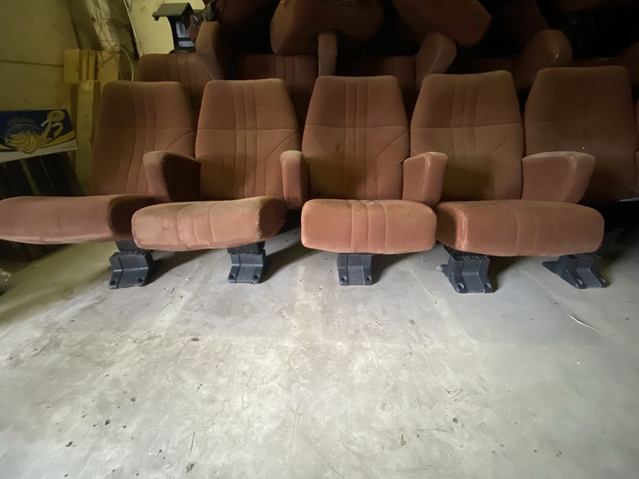 Продам Крісла