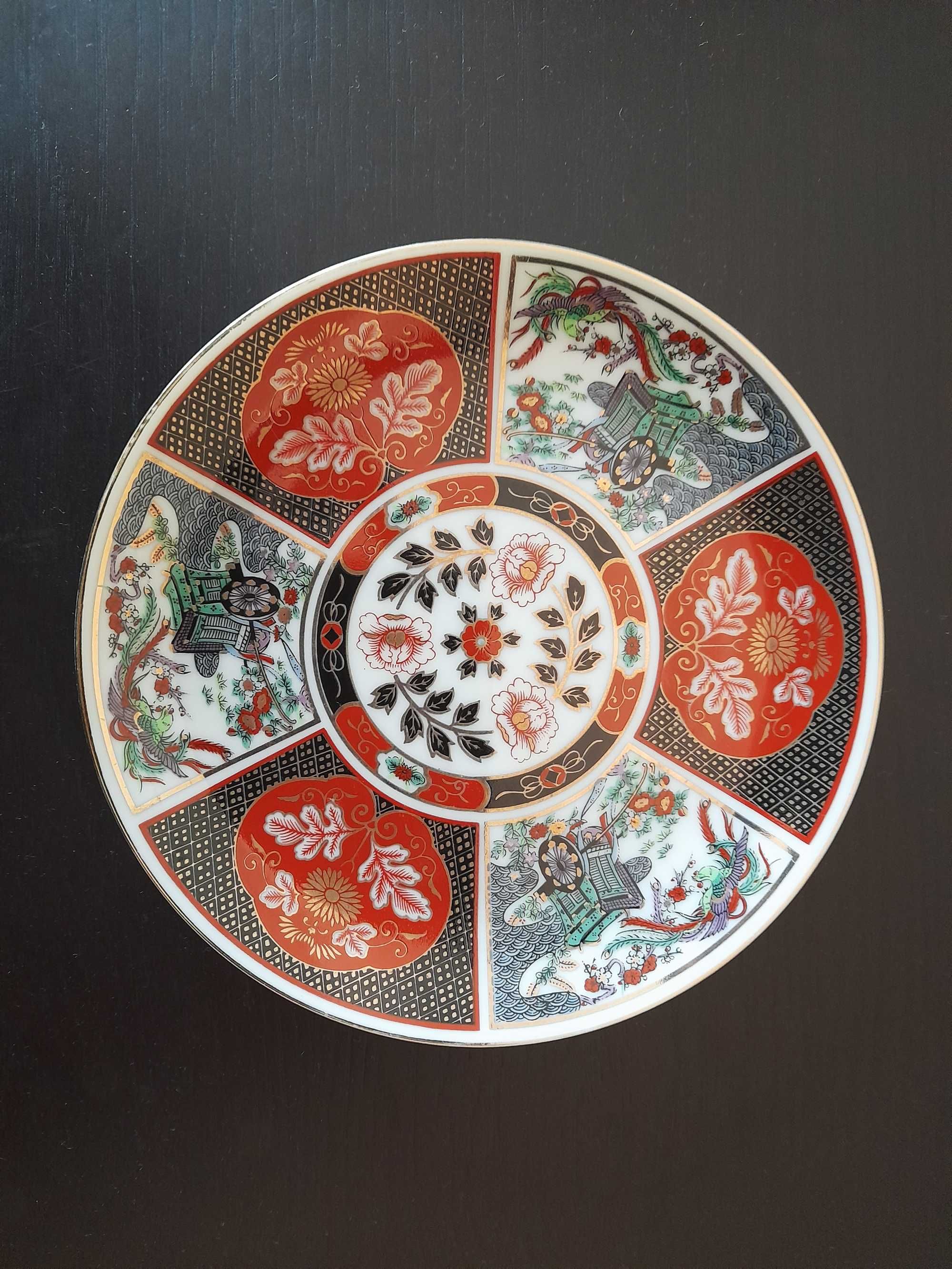 4 Pratos de Porcelana