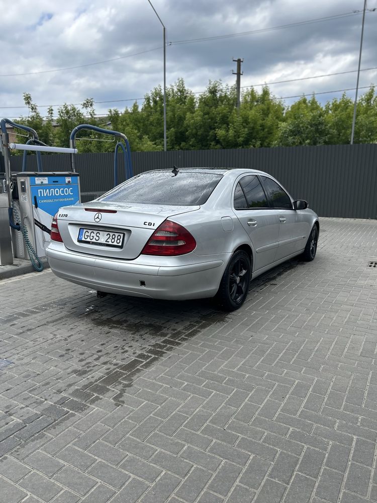 mercedes-benz w211 2.7 Механіка