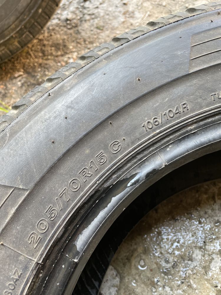 205/70 R15C Bridgestone 1шт.