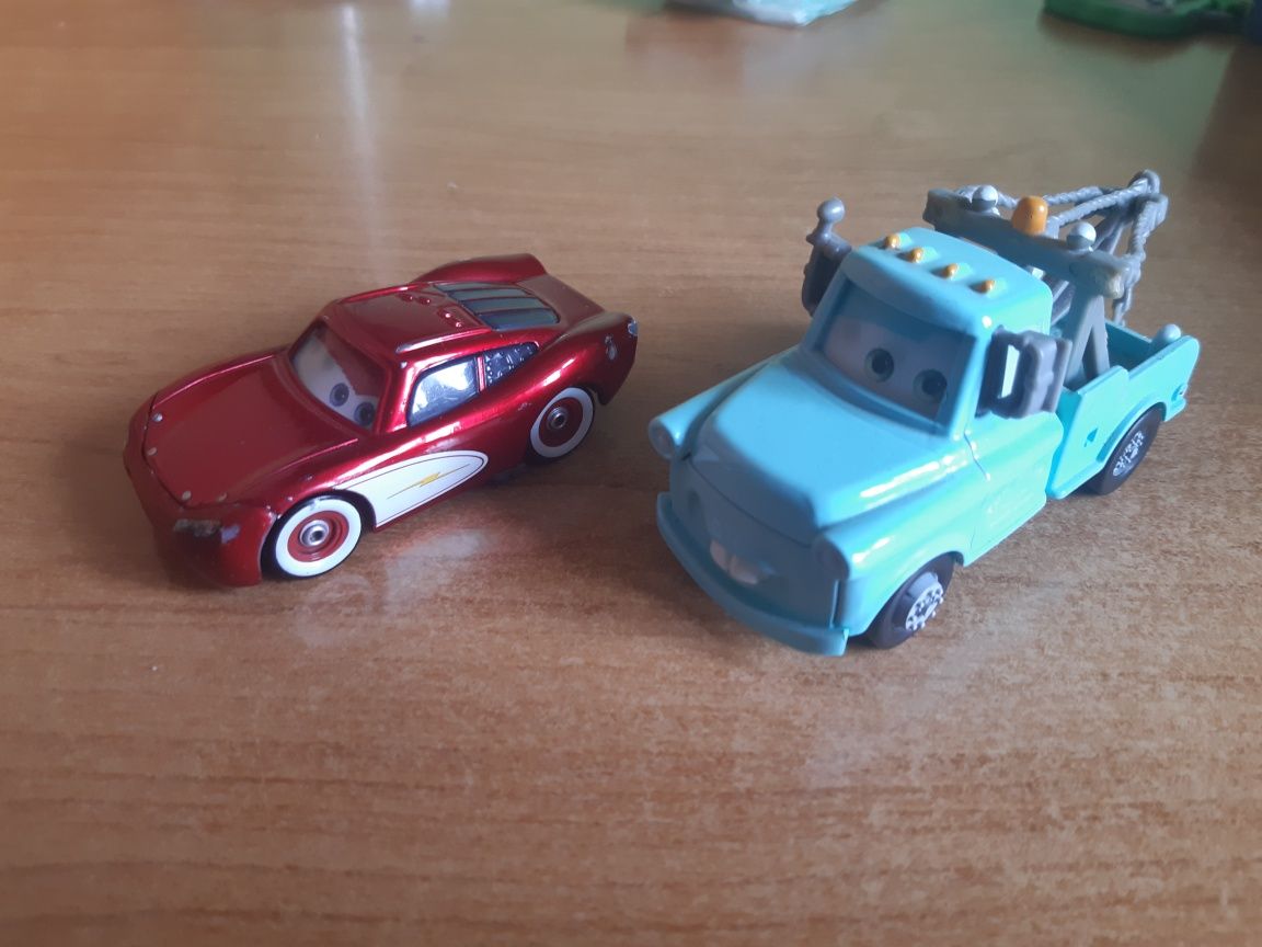 Auta Cars Mattel 1:55 Unikatowe Autka Złomek Zygzak