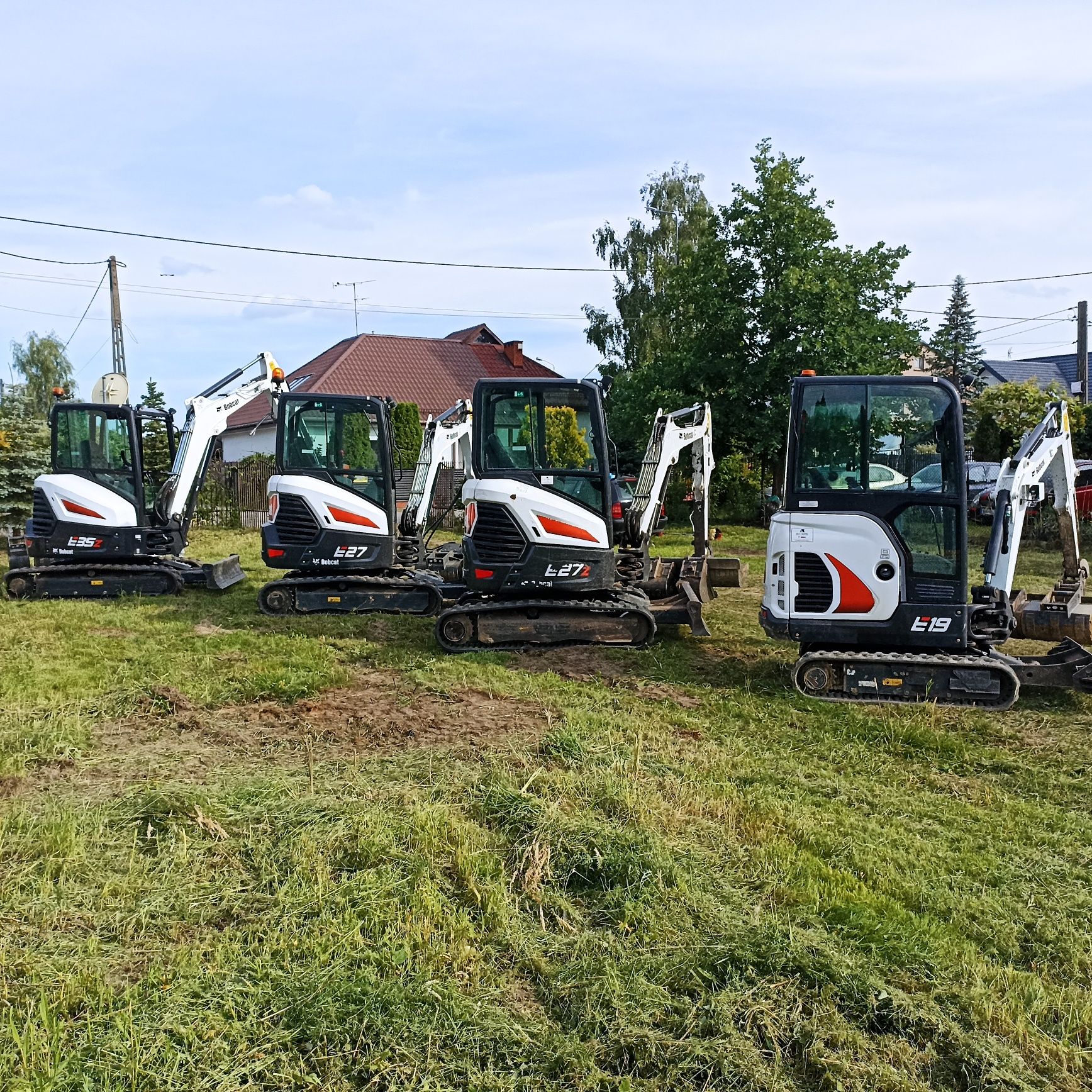 wypożyczalnia wynajem minikoparka mini koparka bobcat jcb cat operator