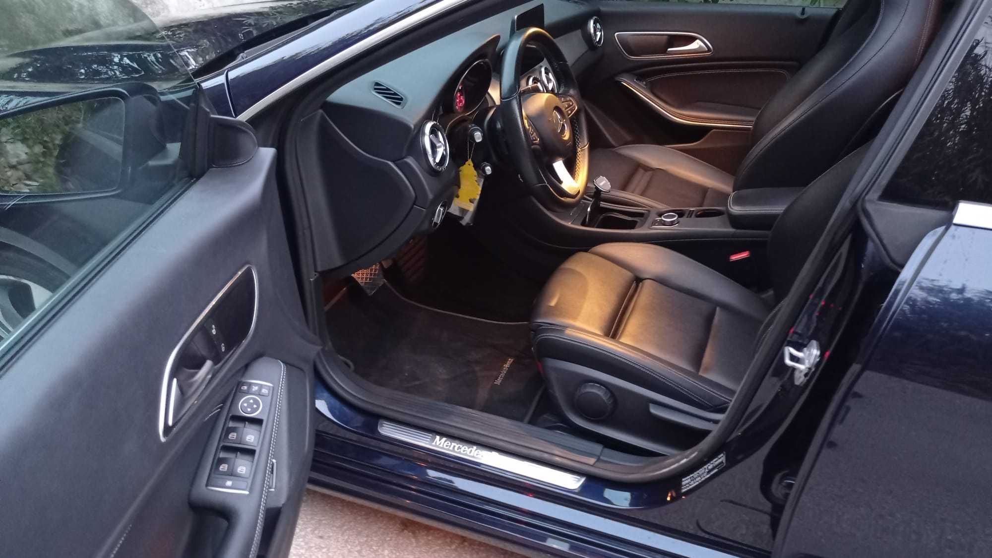 Mercedes-Benz CLA 180 d Shooting Brake Urban - Automático