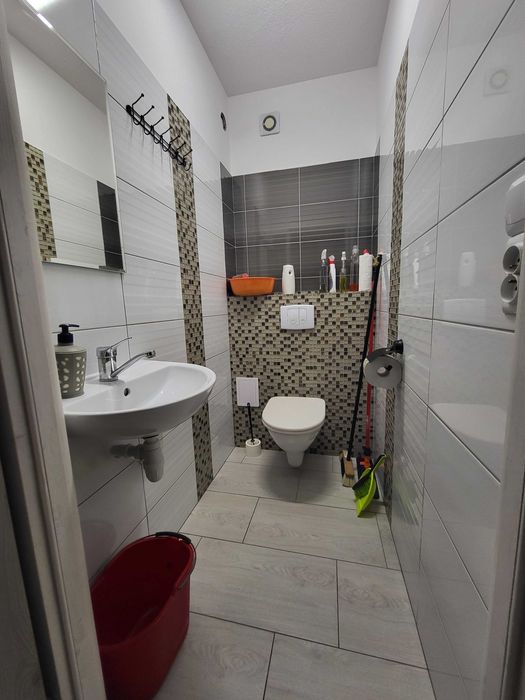 1. Mieszkania, apartamenty, pokoje, kwatery, noclegi pracownicze