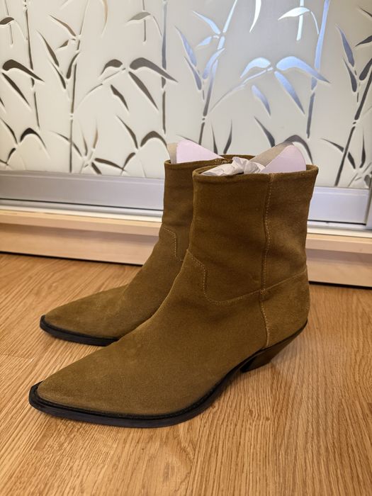 Козаки ZARA 40р натуральний замш