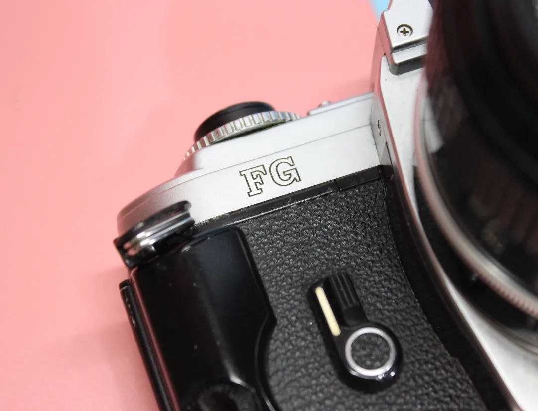 Фотокамера Nikon FG + Обєктив Nikon Nikkor 50mm f/1.4