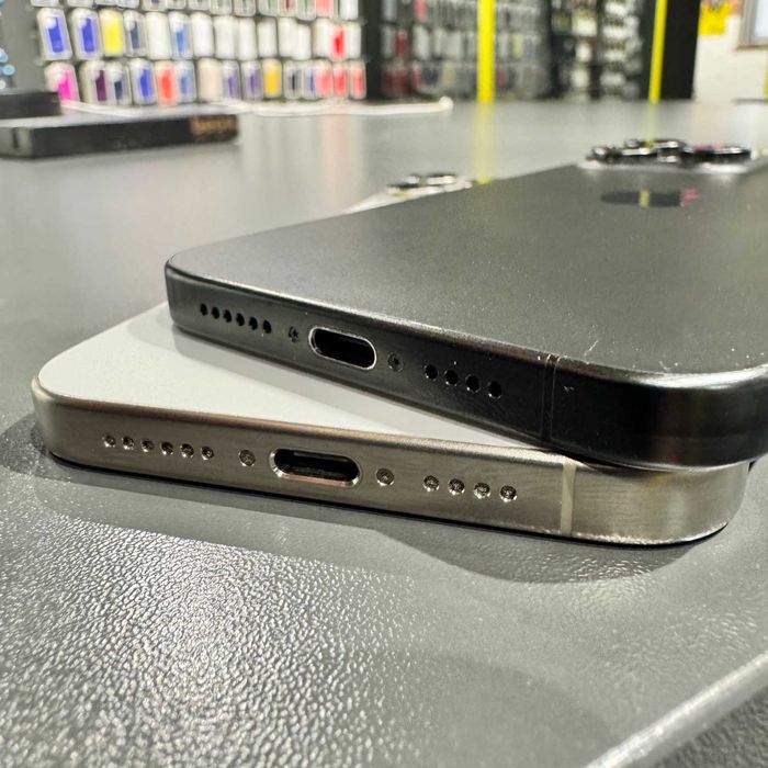 Apple iPhone 15 Pro Max 256Gb ЦІНА ЗНИЖЕНА !