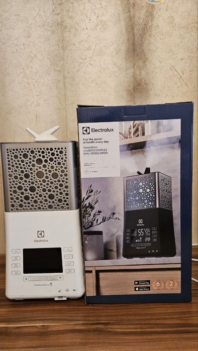Зволожувач повітря Electrolux. Стан нового.