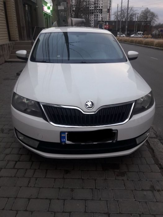 Продам власне авто Skoda Rapid 2014 року