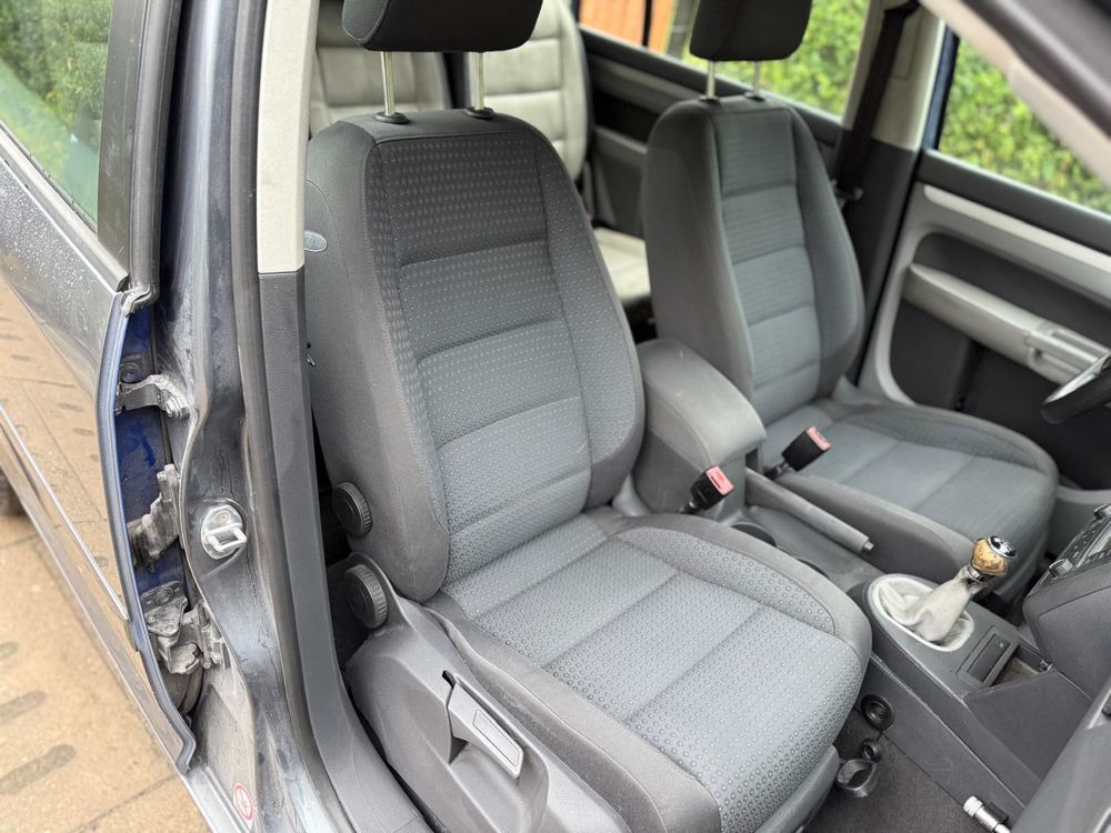 Vw touran 2.0 tdi , sprawna klima bez rdzy , jedzi idealnie