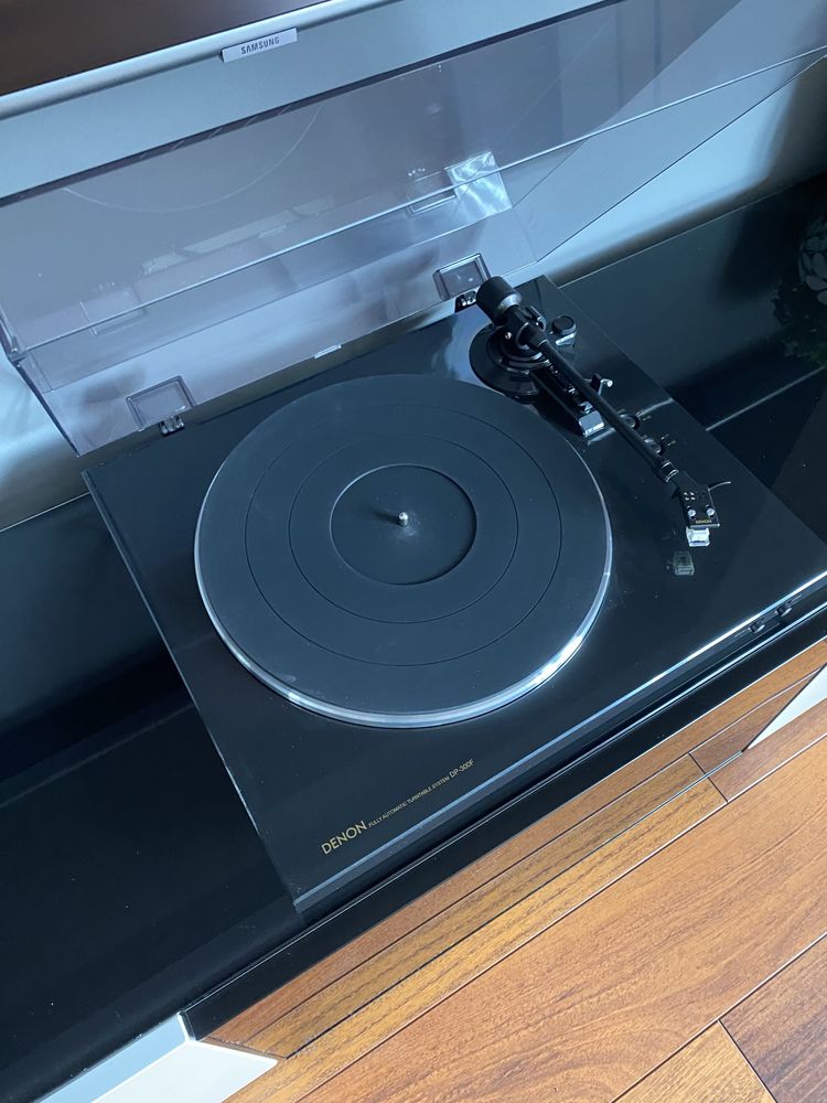 Gramofon DENON DP-300F Czarny