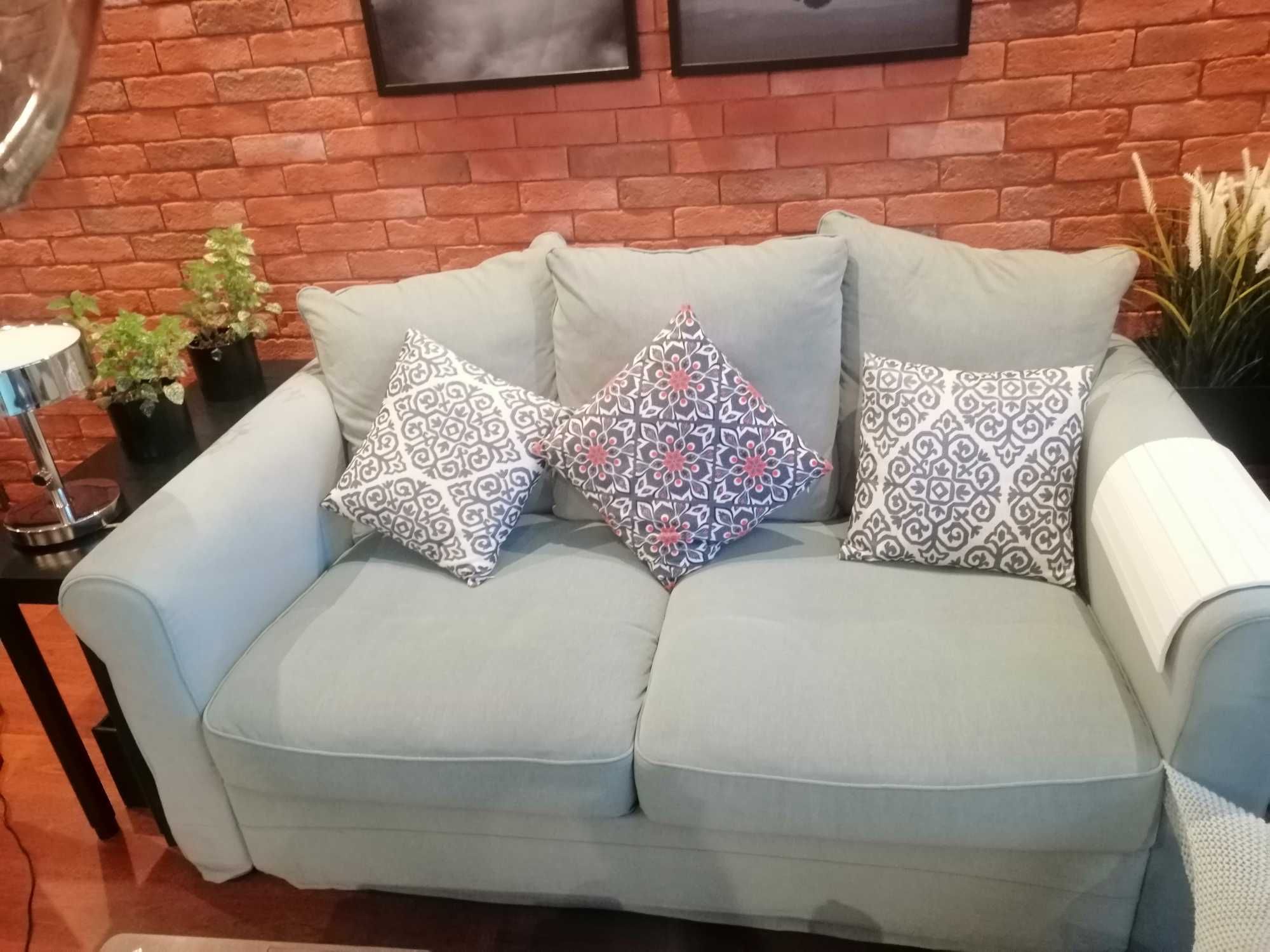 Sofa z Ikea w pięknym miętowym kolorze