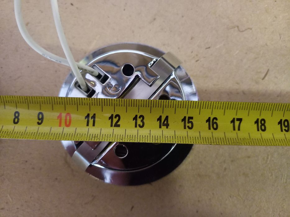 Точечный галогенный светильник мебельный врезной с галогенными лампами