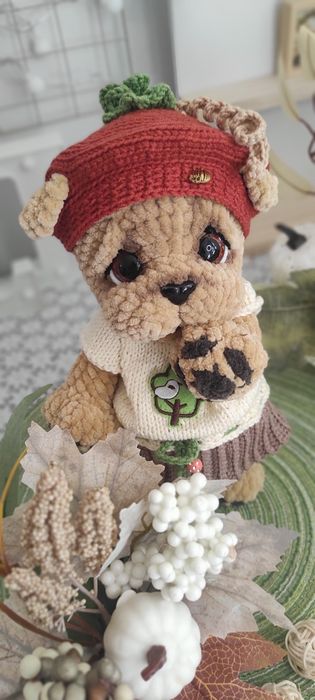 Piesek, miś pluszowy. Maskotka szydełkowa