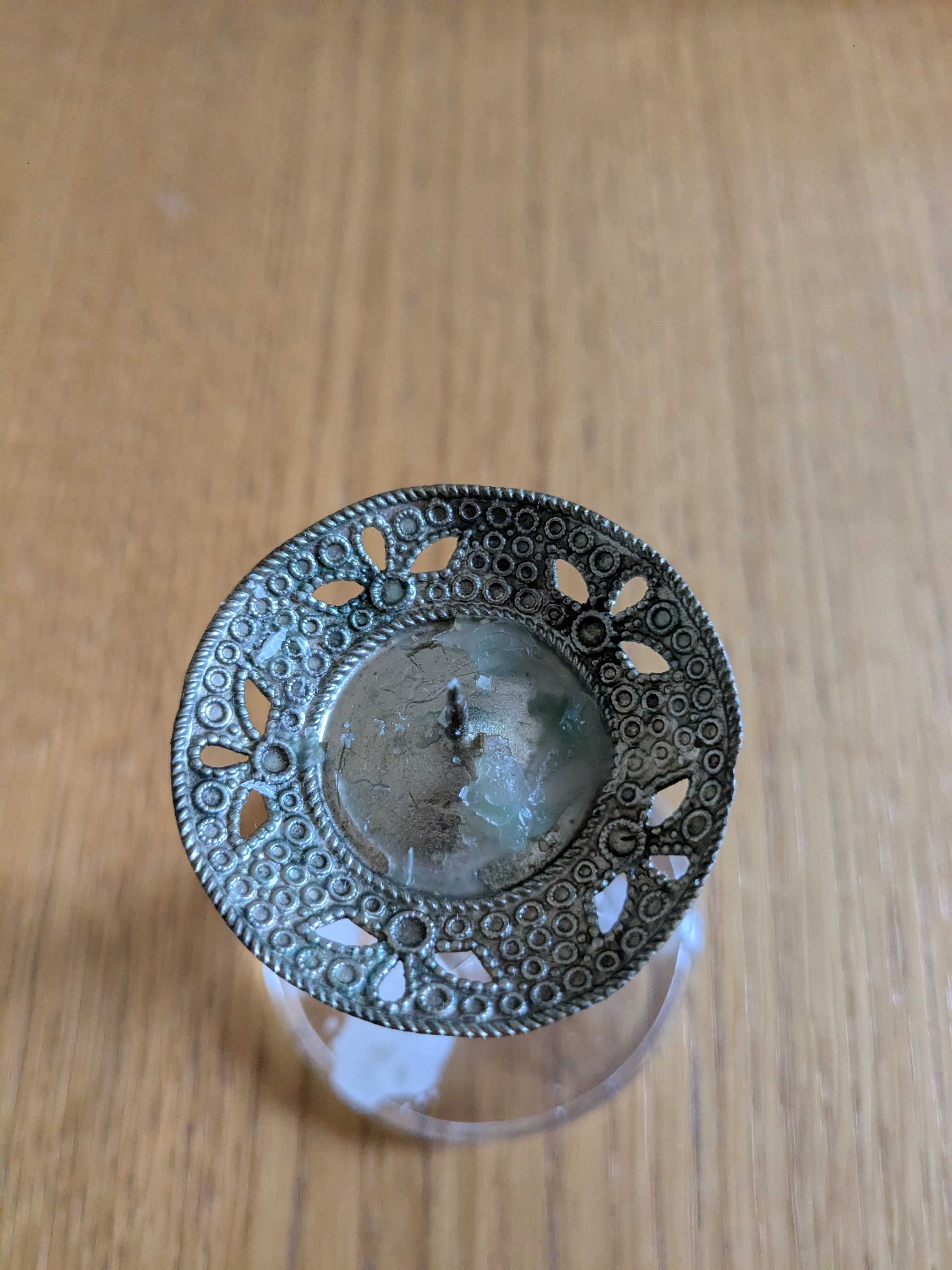 Mały świecznik szklany, szkło, metal, ażur , vintage
