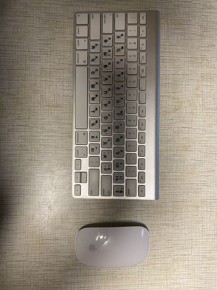 Apple безпровідні клавіатура і мишка