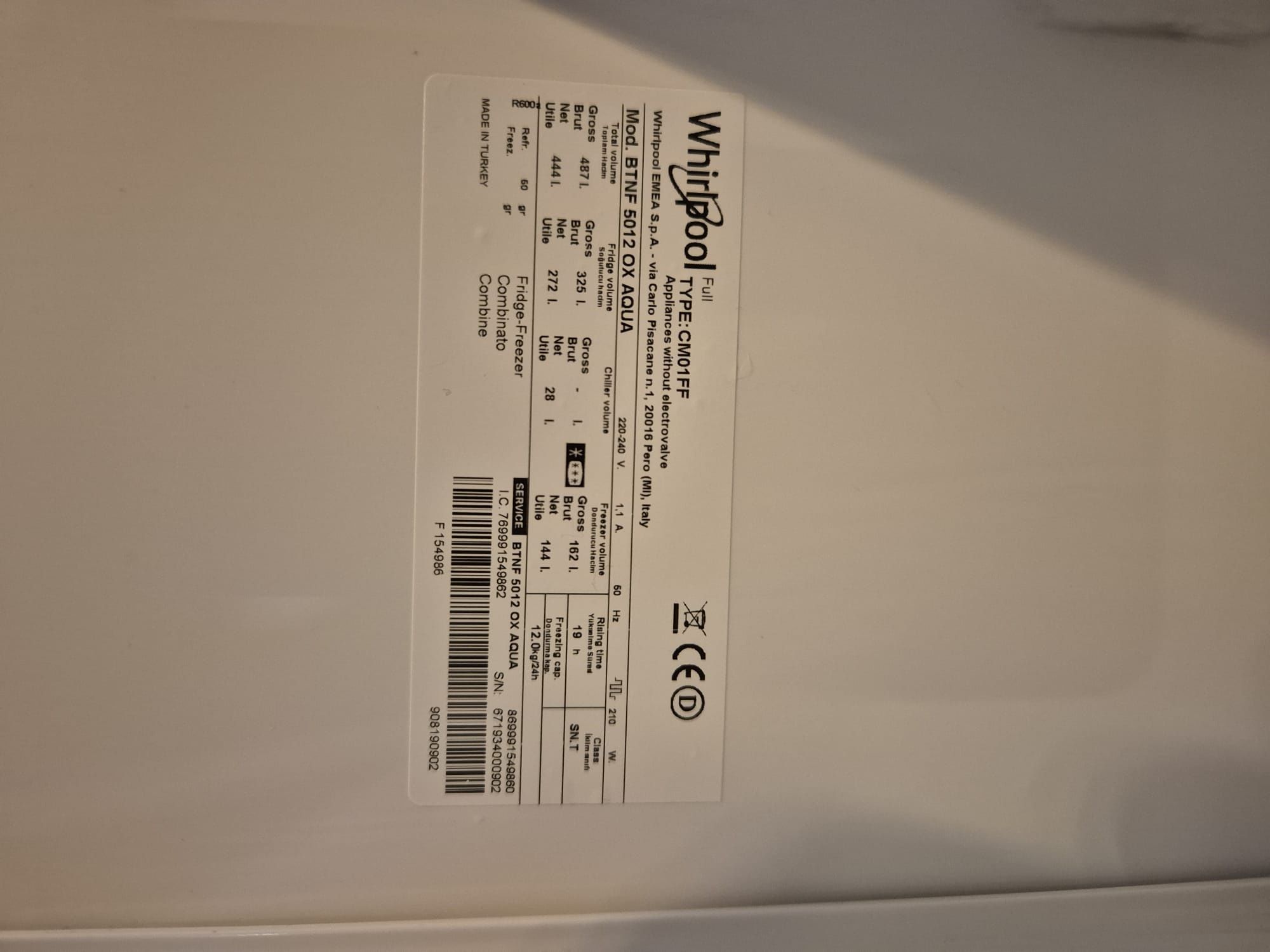 Frigorífico Combinado whirlpool com dispensador de água