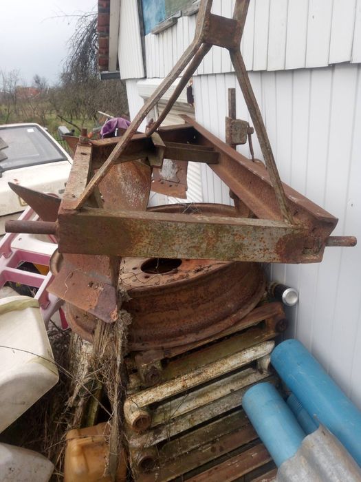 Плуг 3-ох корпусний