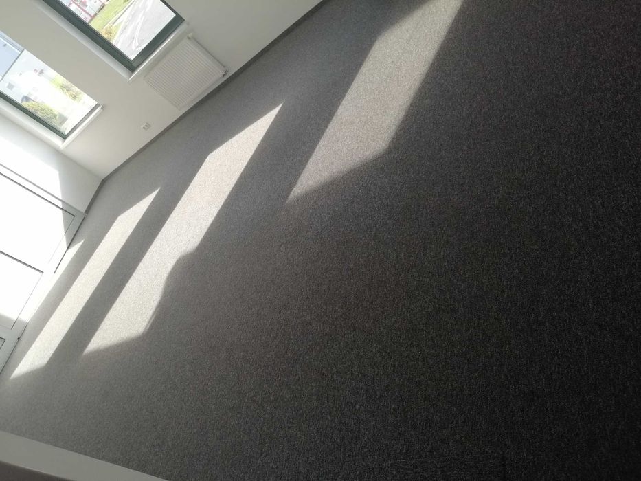 Płytka dywanowa Interface 50x50 cm używana z demontażu stan bdb  200m2