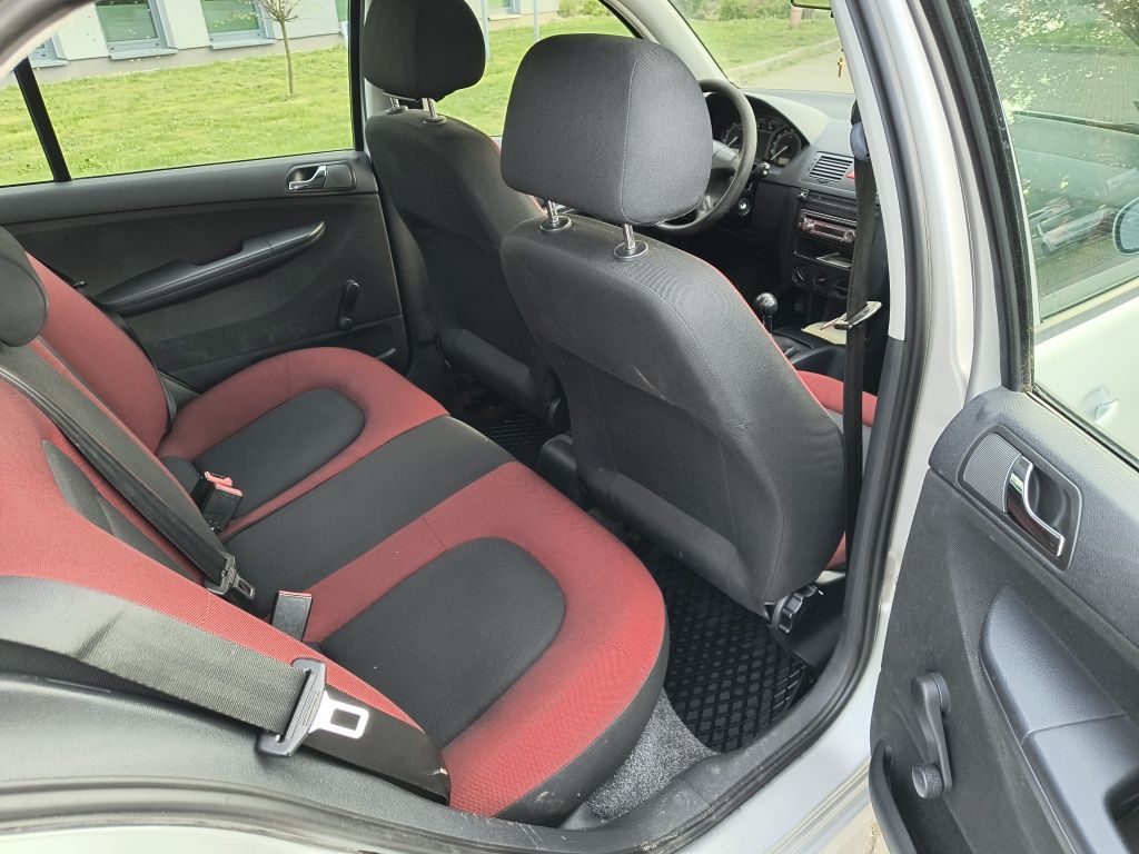 Skoda Fabia 1.4 16V 75KM*Gaz do 2034*Klima*ABS*Parktronic*Hak*2005r.
