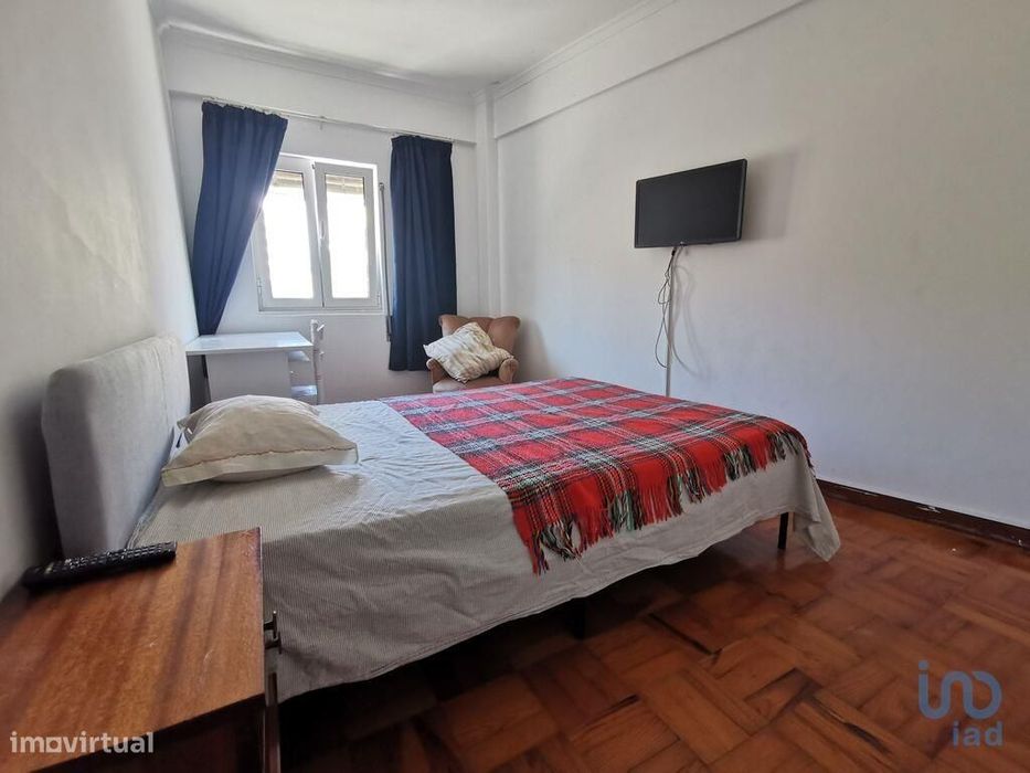 Apartamento T4 em Faro (Sé e São Pedro) de 140,00 m2