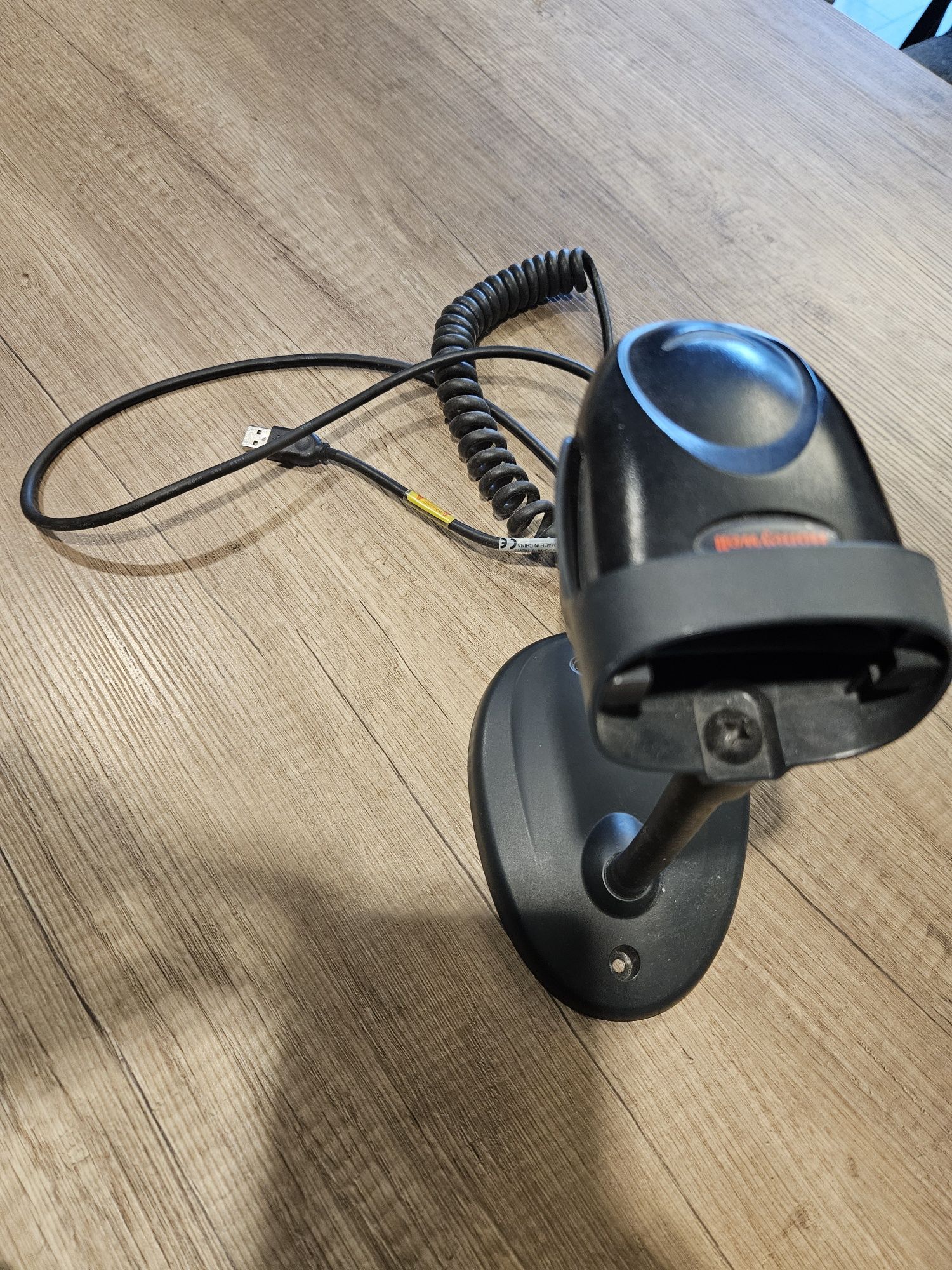 Czytnik kodów kreskowych Voyager 1250G + kabel USB + podstawka