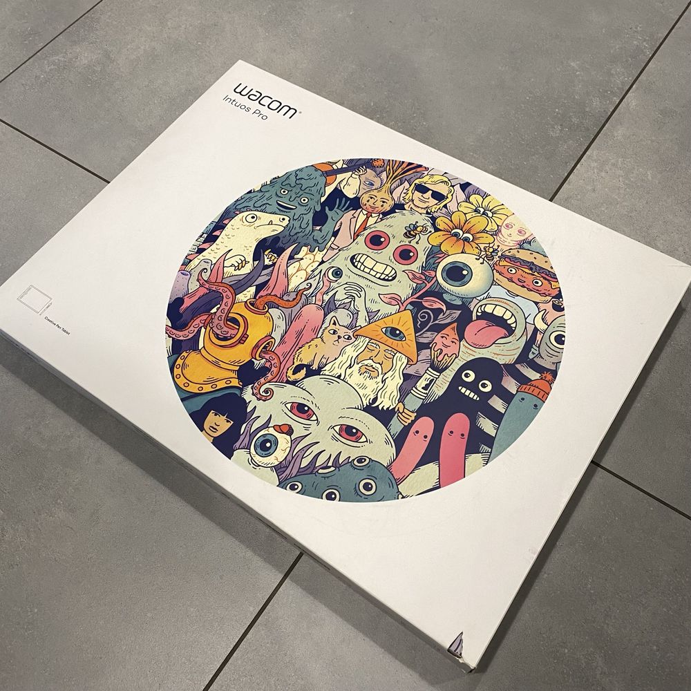 Wacom Intuos Pro Creative Pen Tablet