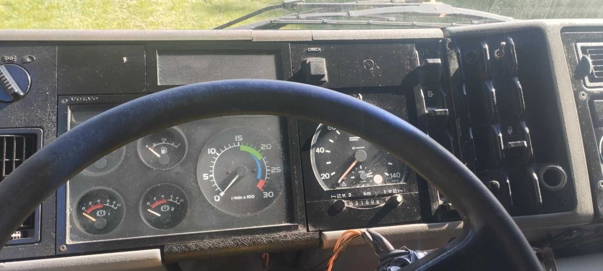 Volvo fl6 samochód ciężarowy