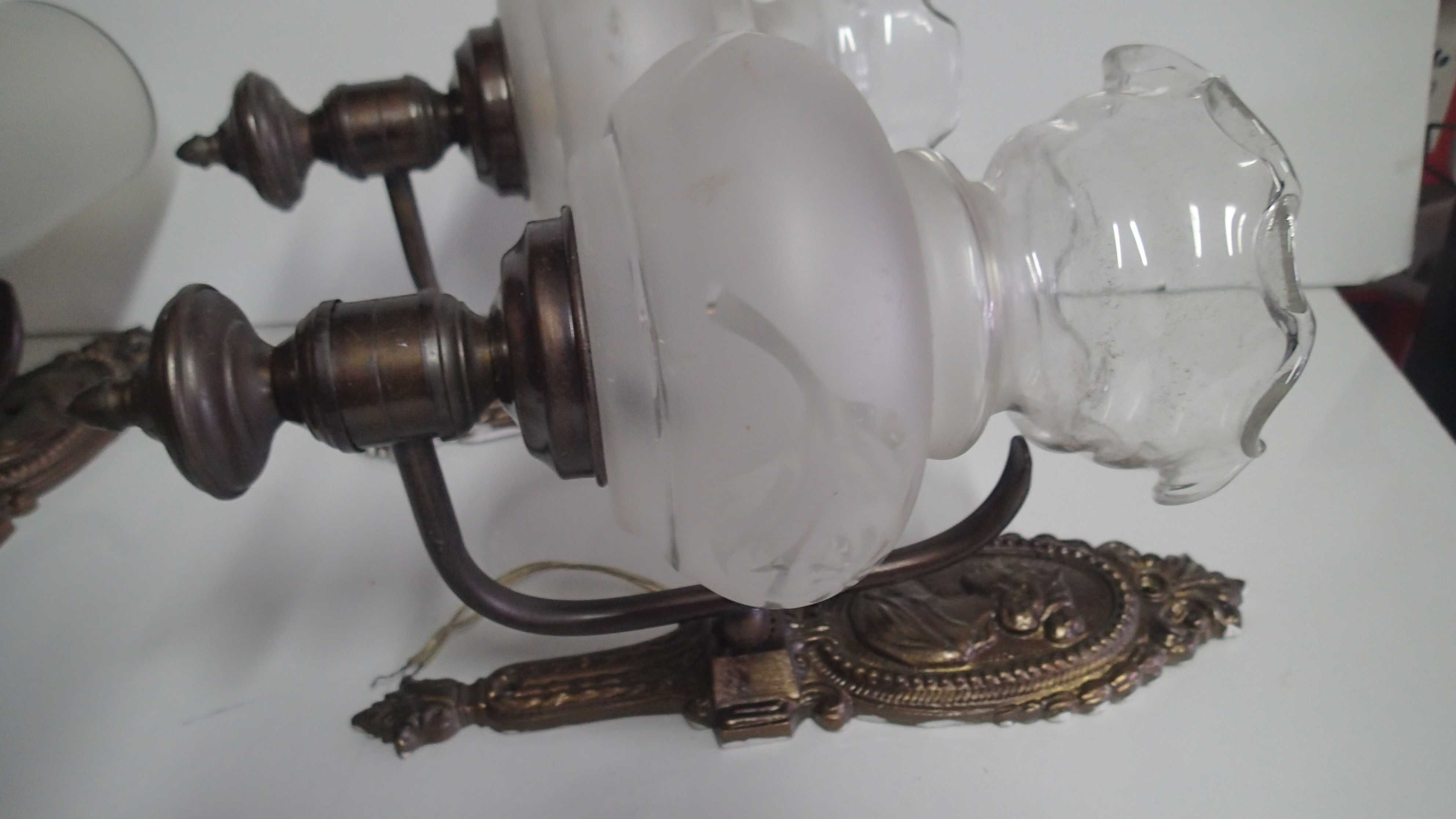 Apliques antigos de iluminação em Bronze