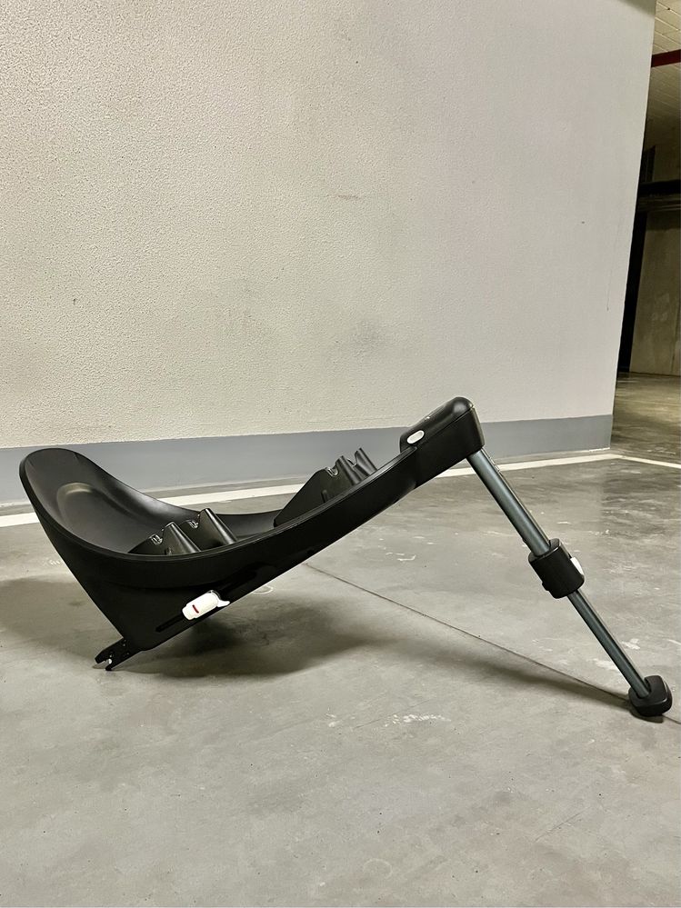 Cybex Aton M z bazą ISOFIX, stan idealny, bezwypadkowy