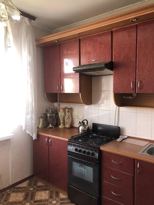 Продам 3 кімнатну квартиру Єськова